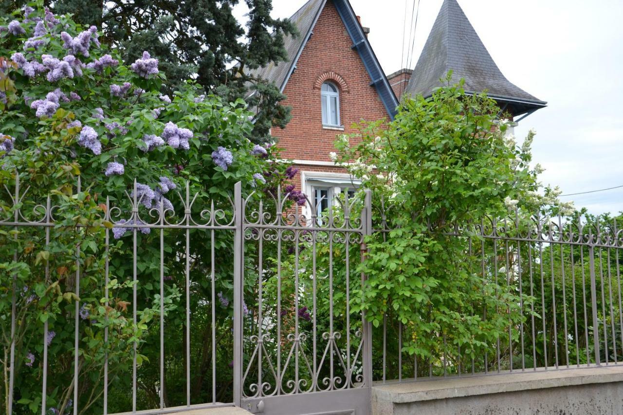 Bed and Breakfast Les Dameraudes Gien Exteriér fotografie